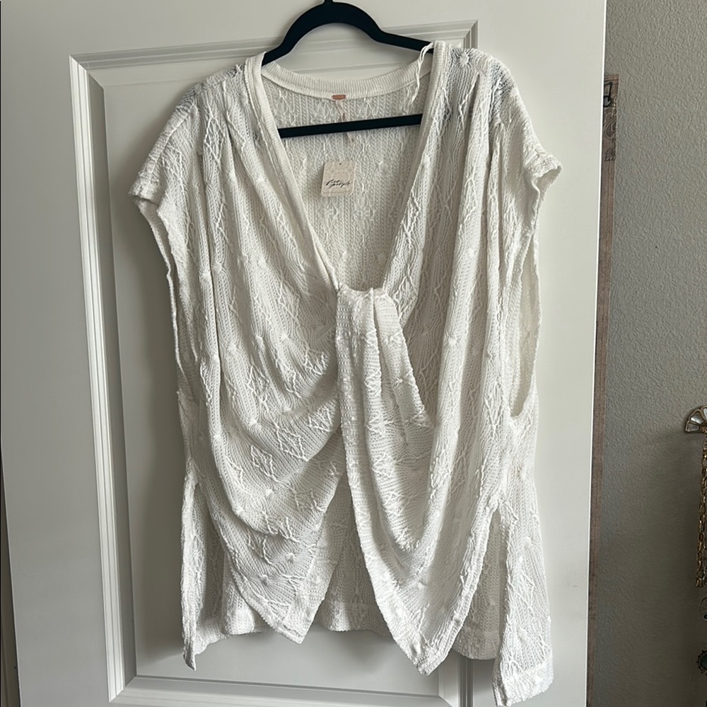 NWT FREE PEOPLE Elegant White Lace Top